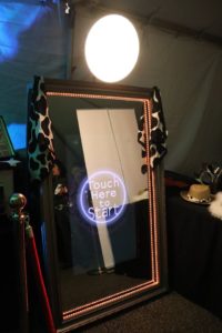 Mirror Me Photo Booth HLSR